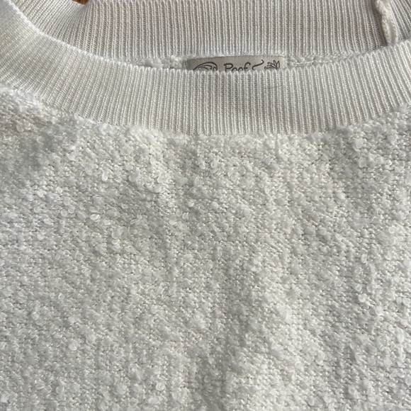Poof Apparel white slip over sweatshirt great for spring ๐ธ - Picture 2 of 4